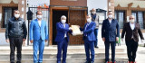 Başkanı Mehmet Çınar'dan Muhtarlara Kolonya, Maske Ve Eldiven
