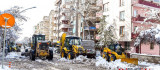 Büyükşehir Belediyesinden Kar Çalışmaları Devam Ediyor