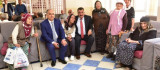 Başkan Gürkan, Huzurevi'nde Kalan Yaşlıları Ziyaret Etti