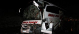 Bingöl'de Yolcu Otobüsü Kamyona Çarptı: 9 Yaralı