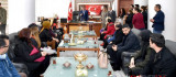 Kurs Hocalarından Başkan Gürkan'a Anlamlı Hediye